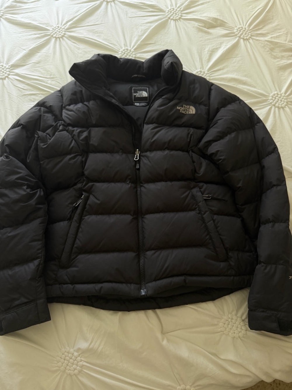 The North Face Black Quilted Insulated Jacket - Picture 5 of 6